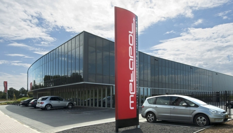 Nieuwbouw kantoren ,productieruimte en magazijnen