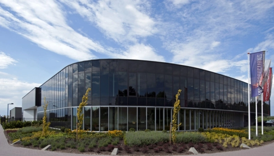 Nieuwbouw kantoren ,productieruimte en magazijnen