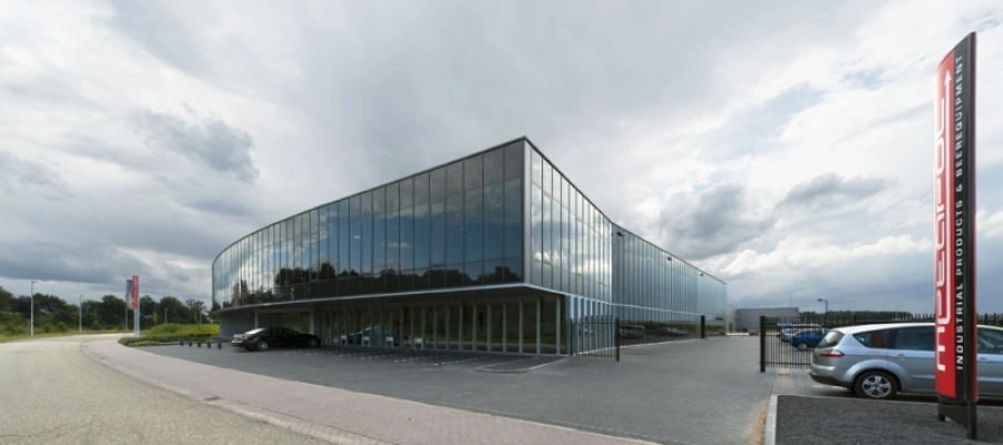 Nieuwbouw kantoren ,productieruimte en magazijnen