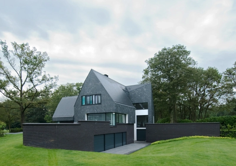 Nieuwbouw Villa met zwembad 