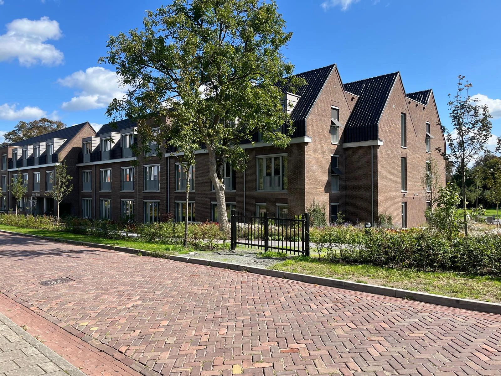 Nieuwbouw woonzorgcentrum locatie Bosweg Lochem 7 november 2025 opgeleverd
