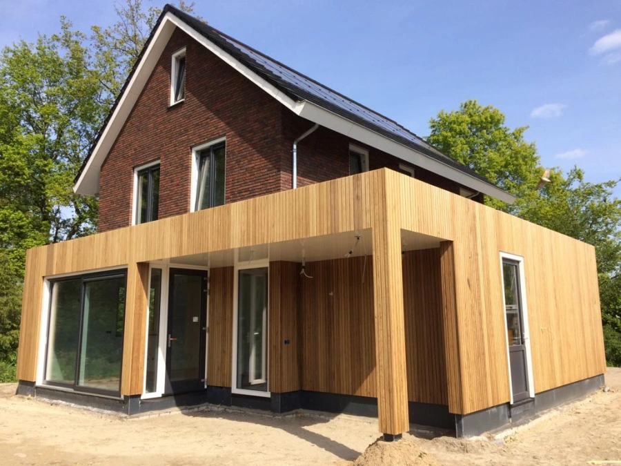Nieuwbouw woning met veranda en garage De Cloese
