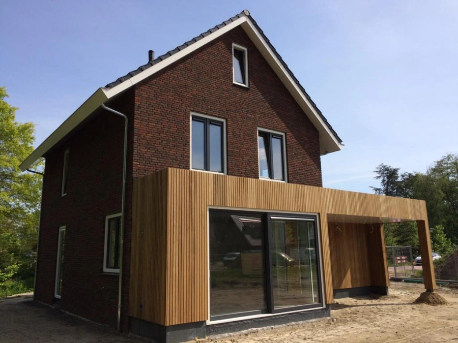 Nieuwbouw woning met veranda en garage De Cloese