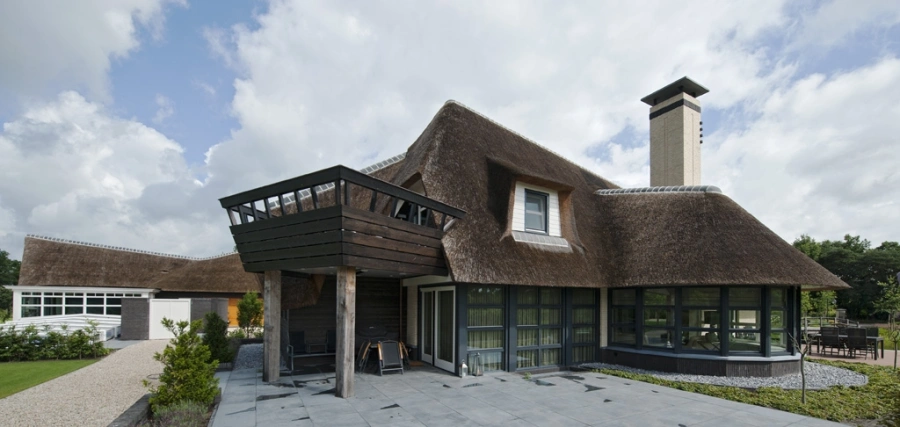 Nieuwbouw landhuis met bijgebouw  Nijkampsweg Lochem
