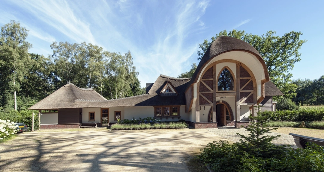 Nieuwbouw landhuis met logiesgebouw Barchem