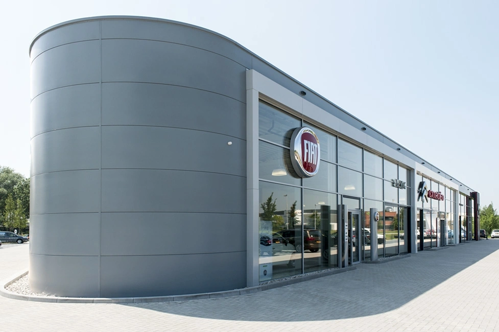 Nieuwbouw auto showroom en werkplaats Citroën , Fiat en DS  Doetinchem